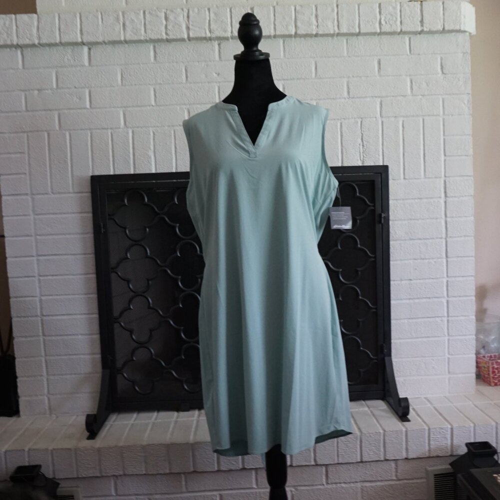 Eddie Bauer Dress Large  New With Tags